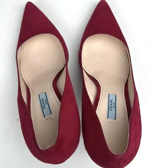 PRADA Suede Classic Pumps